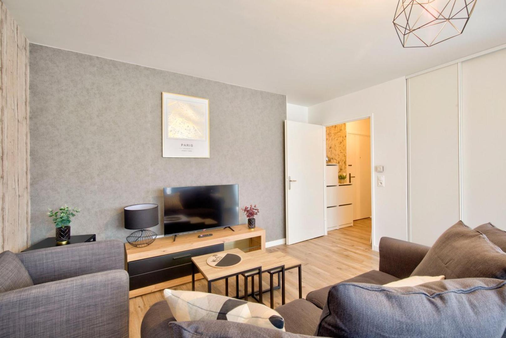 Le Perfectionniste - Spacieux Logement Terrasse Avec Parking Cachan Esterno foto